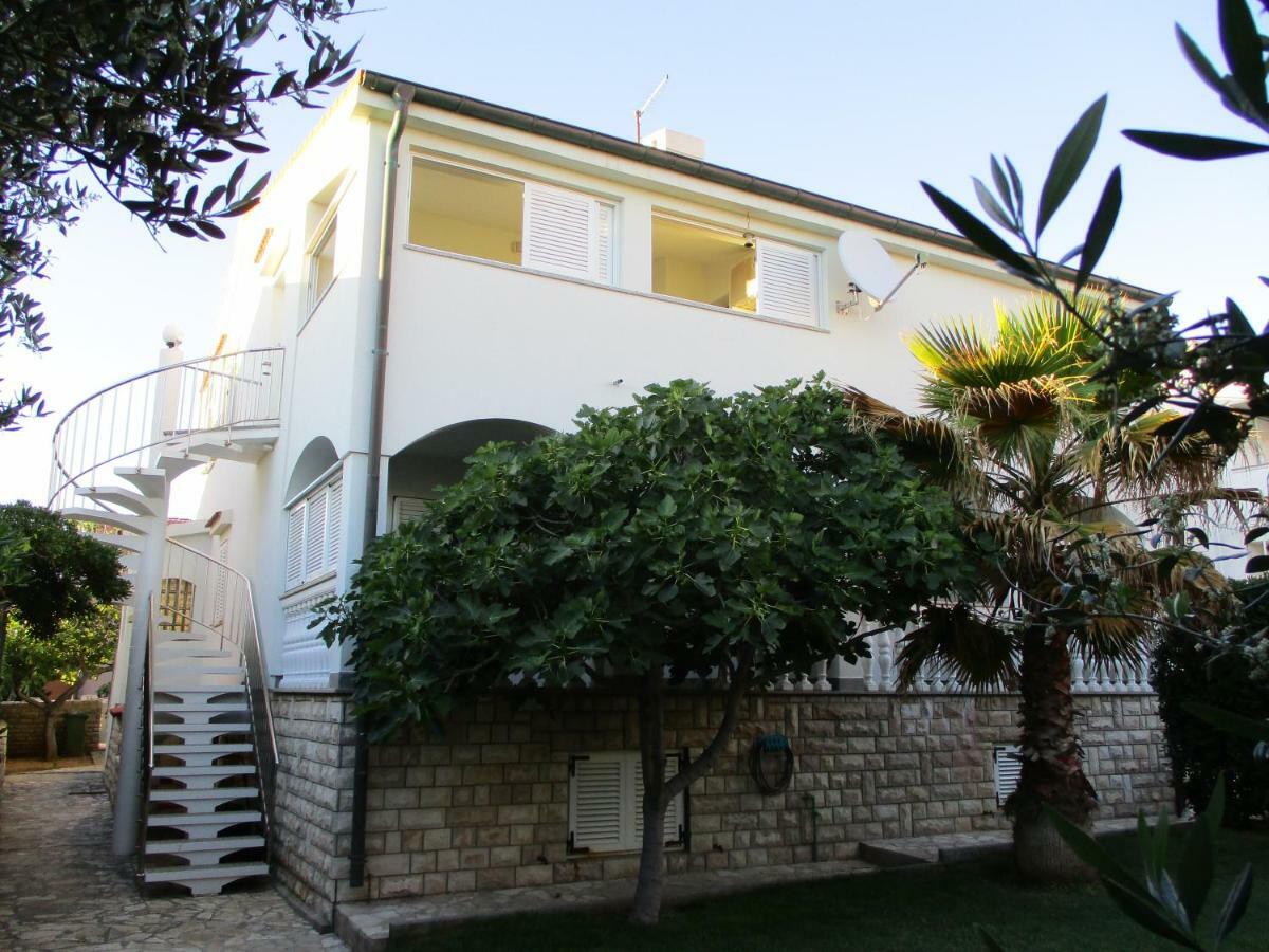Ferienwohnung-Apartment Bootsliegeplatz Nach Anfrage Povljana Dış mekan fotoğraf
